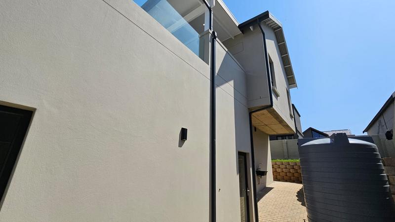 3 Bedroom Property for Sale in Outeniquasbosch Western Cape